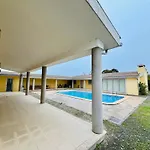 A Casa Do Pai Carlos *