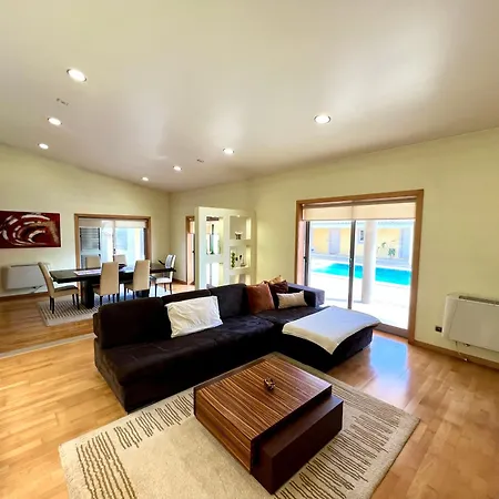 A Casa Do Pai Carlos *